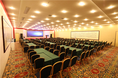 河南德億大酒店 專業(yè)承辦展覽展示，打造卓越商務(wù)體驗(yàn)